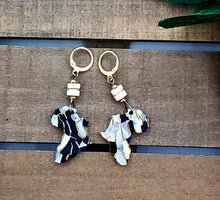 Load image into Gallery viewer, MINI The "Africa" Earrings - ACRYLIC