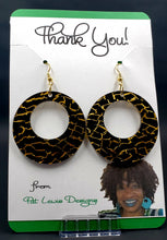 Load image into Gallery viewer, Round Hoop Earrings