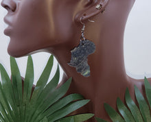 Load image into Gallery viewer, The "Africa" Earrings