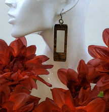 Load image into Gallery viewer, Rectangled Hoop Earrings - WOOD