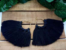 Load image into Gallery viewer, Fan Me! (Macrame) Earrings