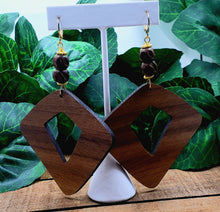 Load image into Gallery viewer, Triangled Right Hoop Earrings (Wood)