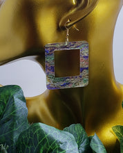 Load image into Gallery viewer, Rounded Square Hoop Earrings