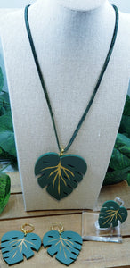 Monstera Leaf Necklace (1 piece) - Women