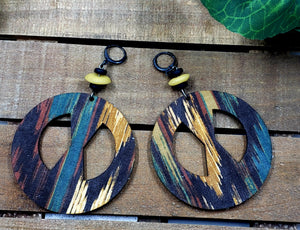That Girl Wood Hoops - Abstract Design