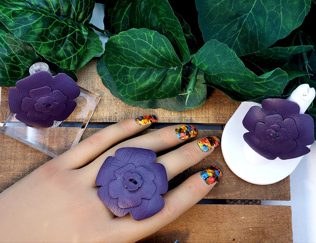 Leather Flower Ring -Purple