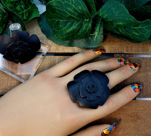 Leather Flower Ring -Black