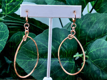 Load image into Gallery viewer, Simply Wire Hoops - Medium
