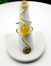 Load image into Gallery viewer, Golden Beauty Bracelet Set
