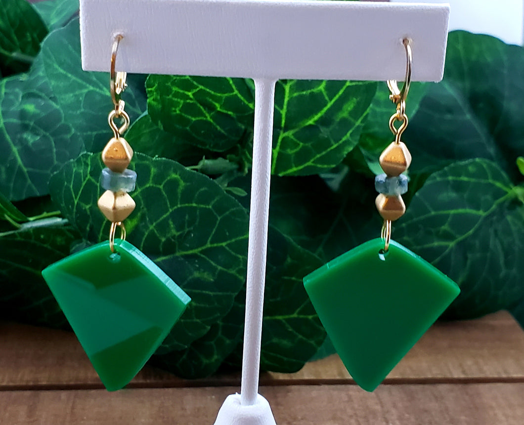 MINI Triangled Right Solid Earrings w/Beads